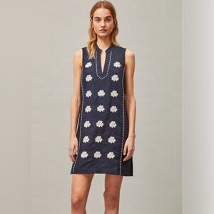 Tory Burch XS Sheath dress, navy/ white